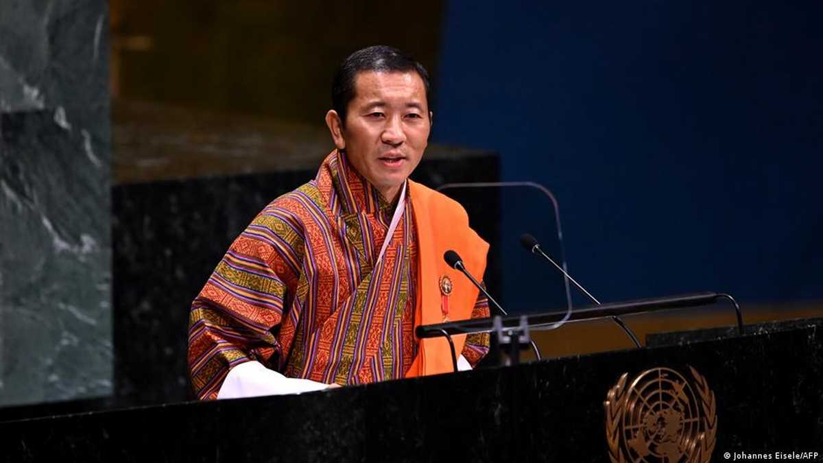 भूटान के प्रधानमंत्री पहली बार जर्मनी की यात्रा पर